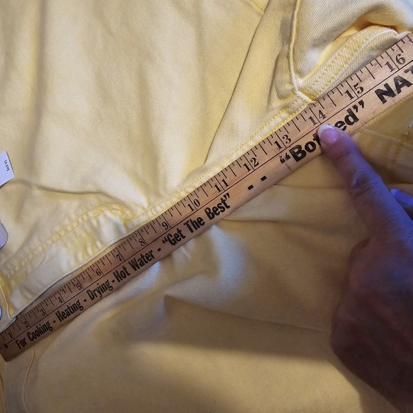 Lane Bryant NWT Women Signature Fit Plus Yellow Denim Shorts Sz34-36 recycle $70 - Picture 13 of 14